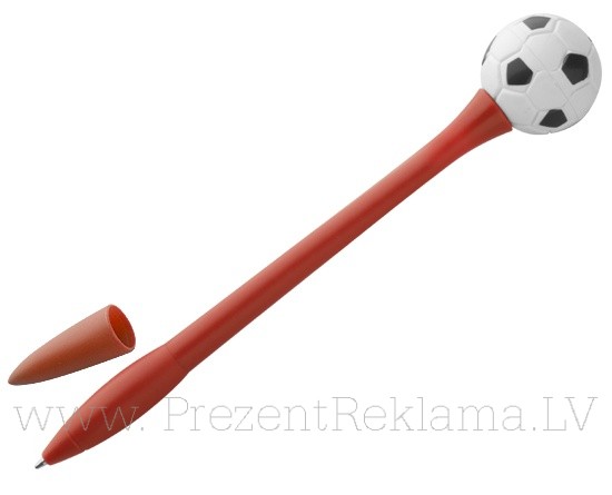 Pildspalva ar futbola bumbu