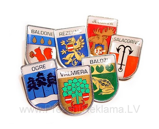 Pilsētu nozīmītes ar laku